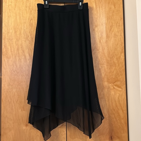 Black layered skirt with asymmetrical hem line and sequin detail - Picture 8 of 13